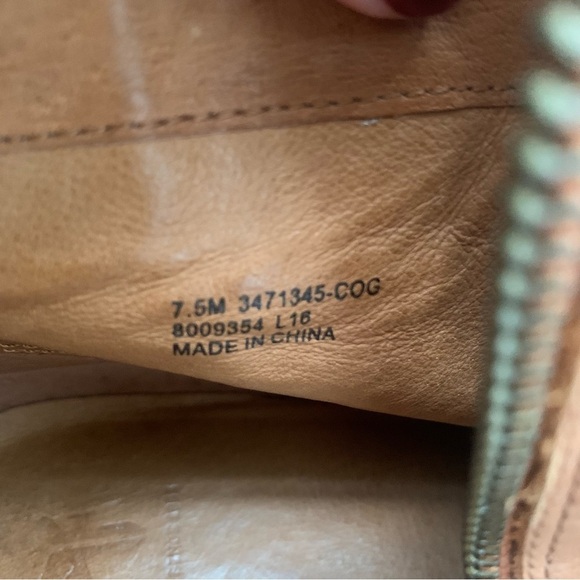 Frye Jennifer Cognac Leather Booties Size 7.5 - Picture 8 of 8